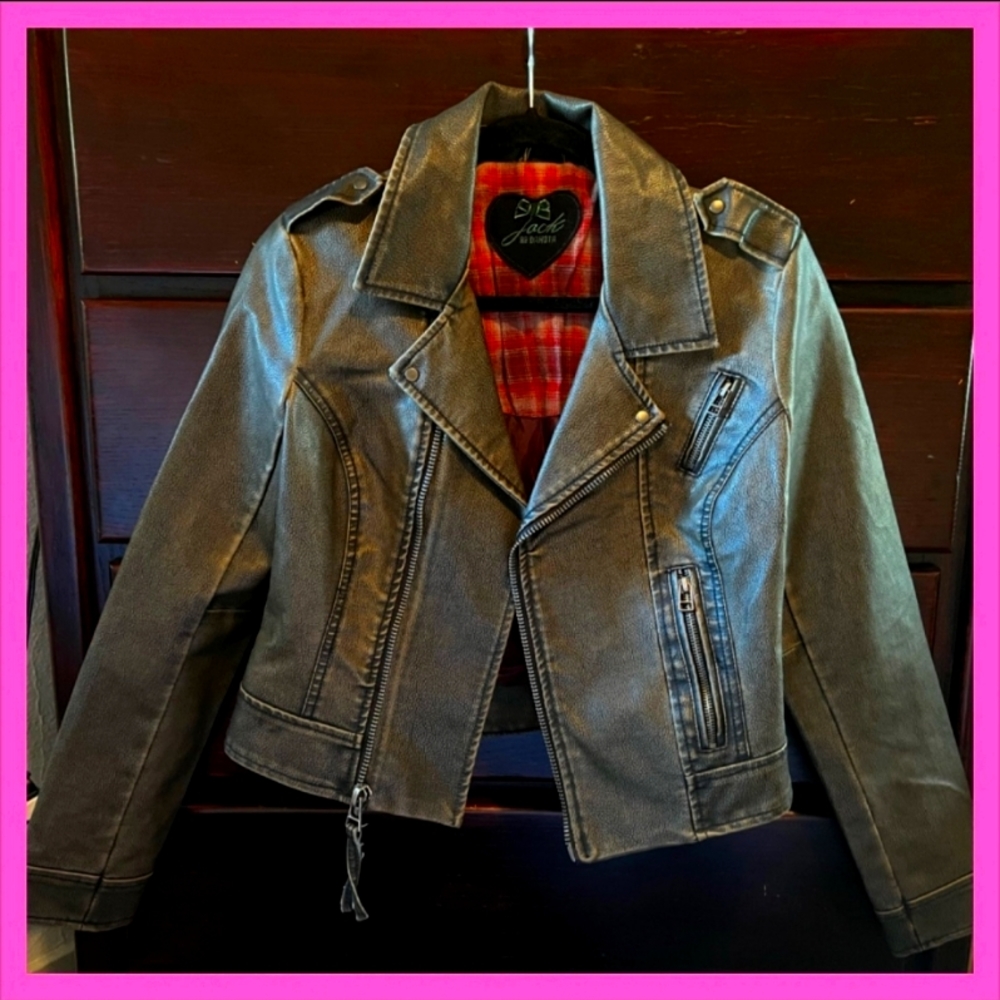 Gorgeous dark brown cropped faux leather moto jacket